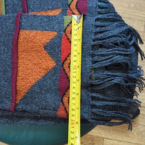 Gorgeous Peruvian Alpaca Scarf, Unisex, Like New, 8x66